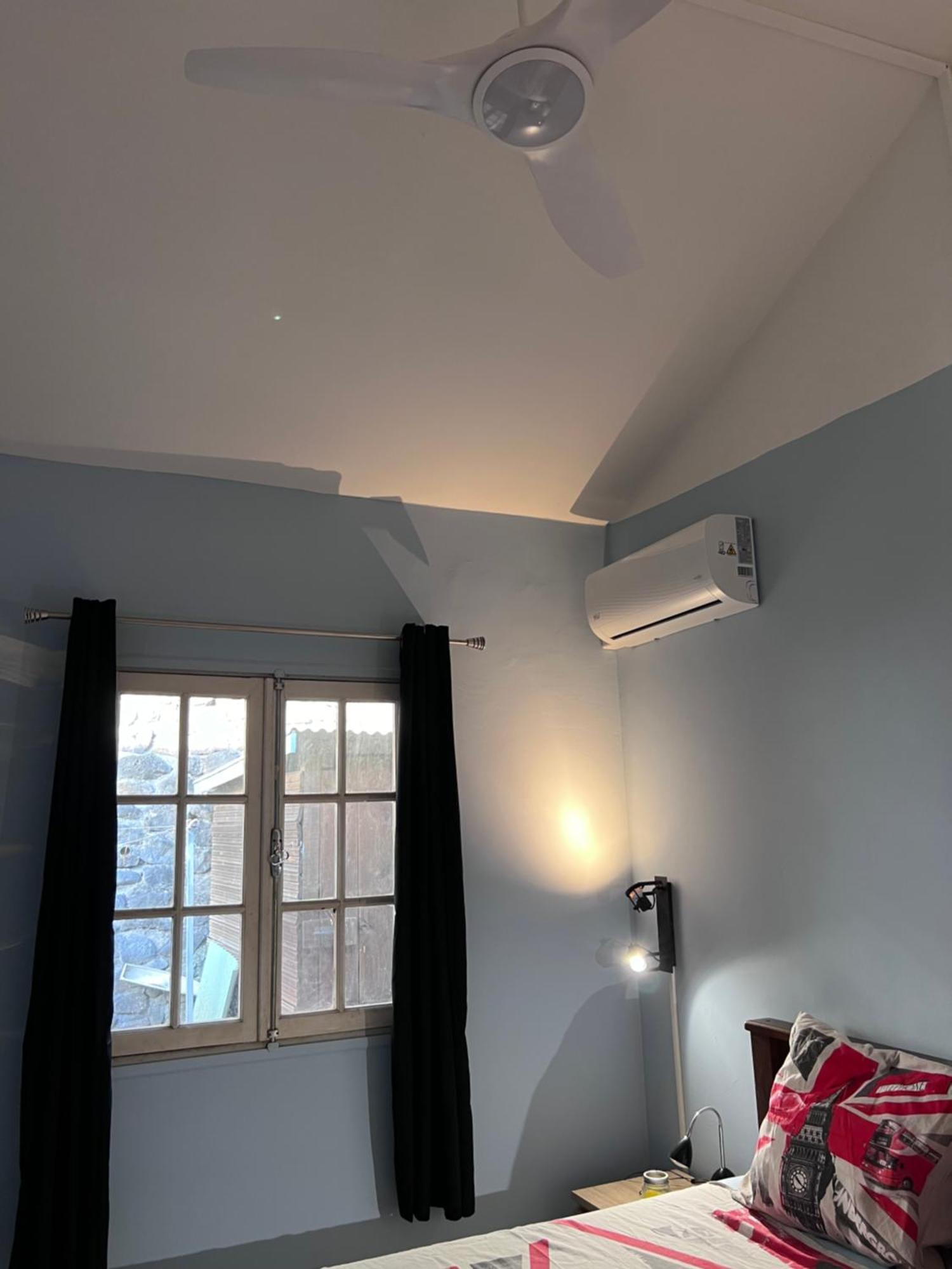 Chez Kevin Apartment Saint-Leu Ngoại thất bức ảnh
